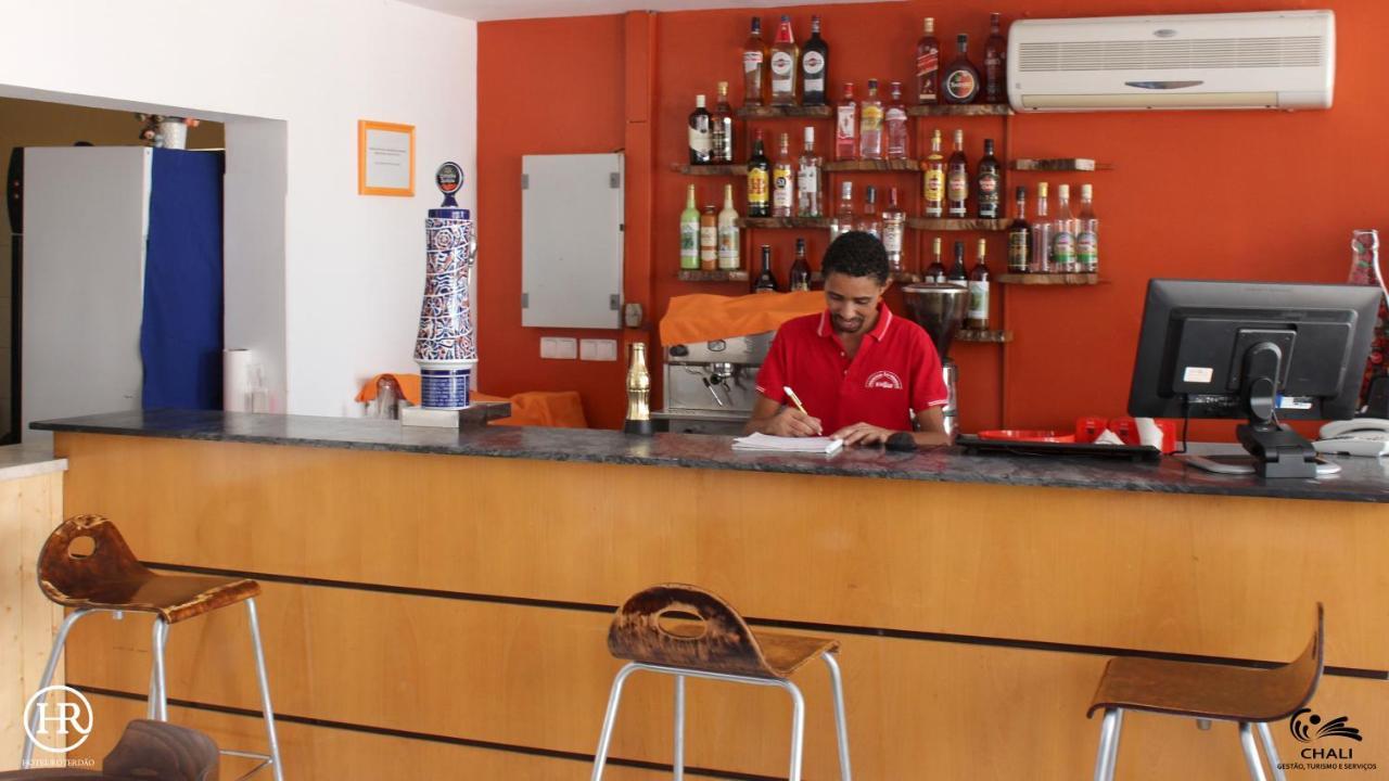 Hotel Roterdao "Under New Management" Praia Exterior photo